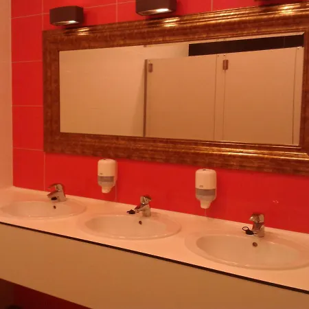 Szkolne Schronisko Mlodziezowe W Gdansku Hostal