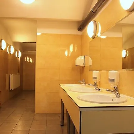 Szkolne Schronisko Mlodziezowe W Gdansku Albergue *